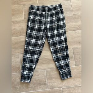Aerie jogger pajama pants, black white plaid, medium